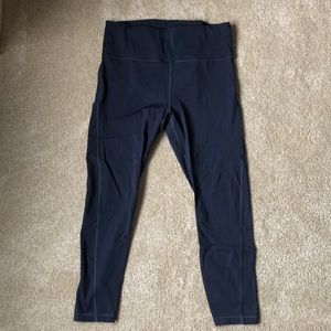 Athleta ultimate stash pocket 7/8 tight, Navy, size M